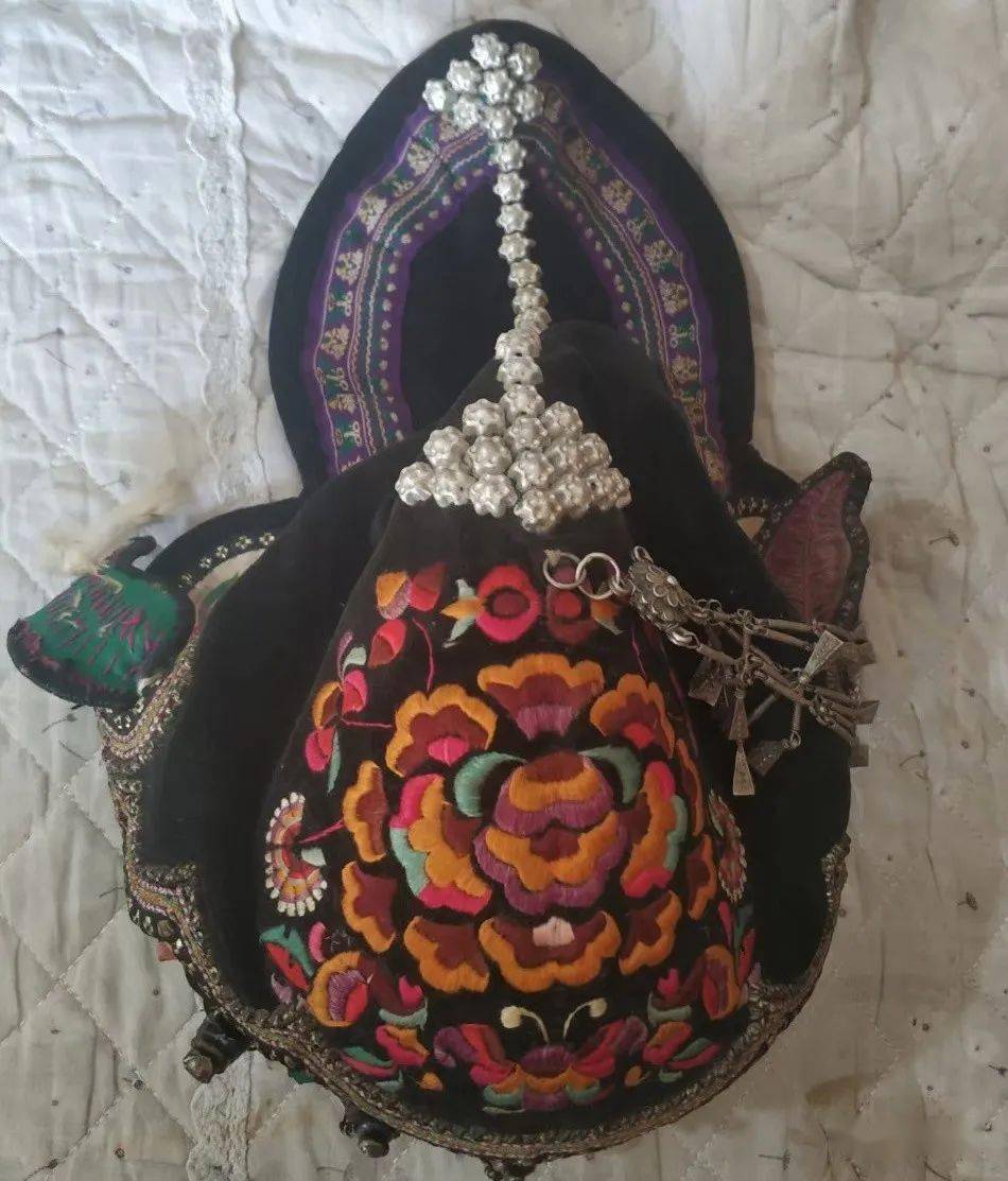 好看但分不清?红河县这几个乡镇的哈尼童帽是这样的