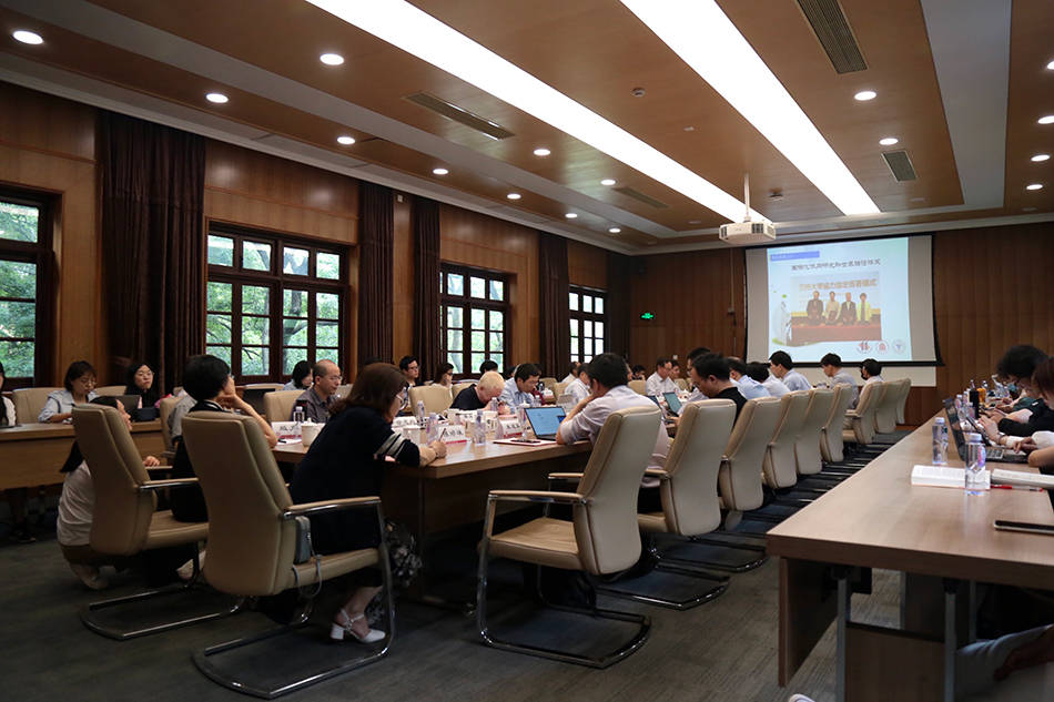 颜真卿把“刺史”错写成了“刾史”?这个智能平台可以判断