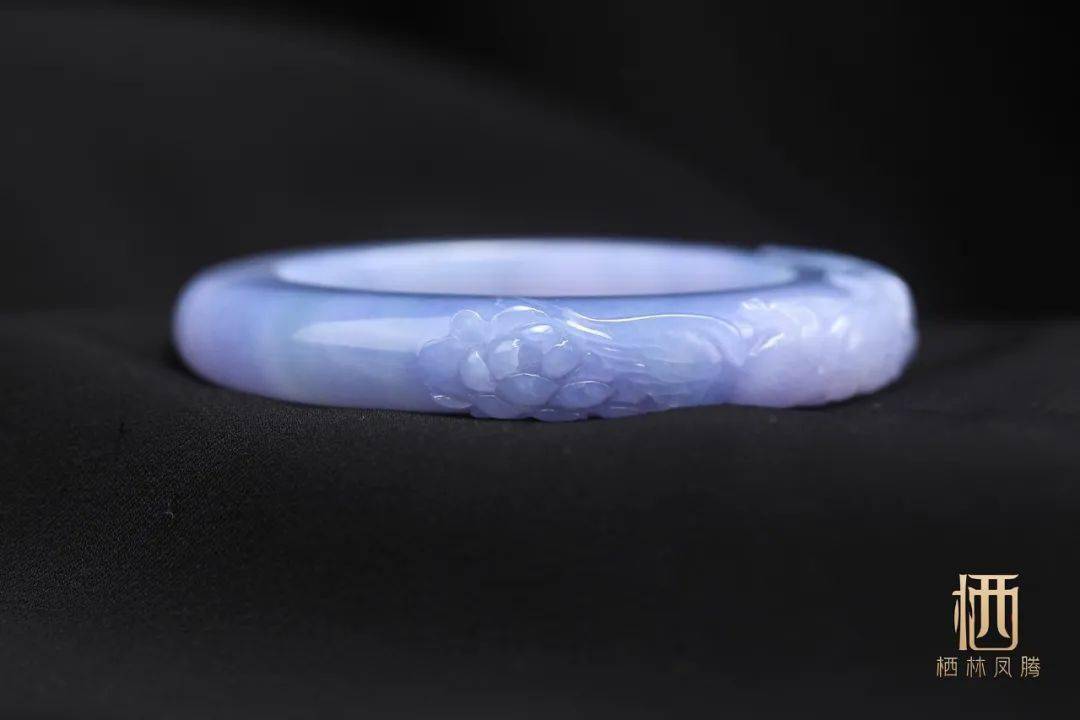 装饰品耳环40岁戴的 c21a332f12474b419d94e289f1c6d7ae.jpeg