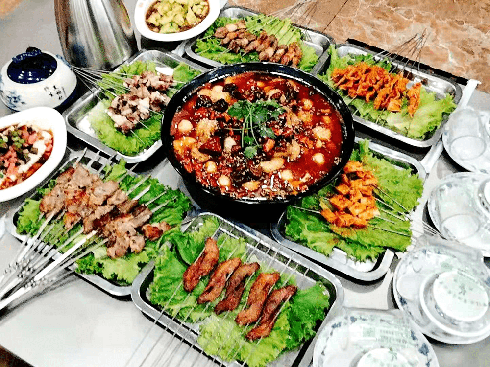 夜宵好地方89元享门市价254元四人烧烤套餐招牌重庆麻辣沸腾鱼牛肉串