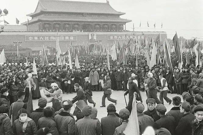 1976年与1956年gdp比较_反思湖北发展之路