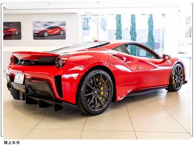 法拉利488pista实拍搭39tv8配黑色赛车条纹