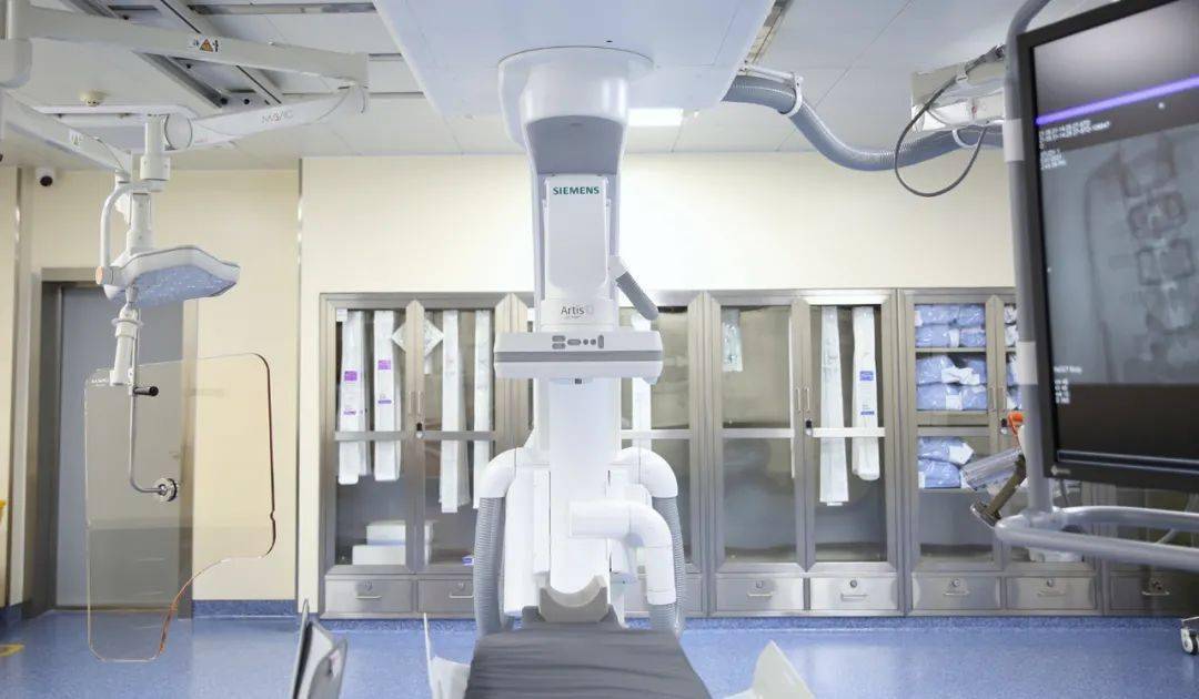 我为群众办实事重装上阵介入导管室eicu开启发展新篇章