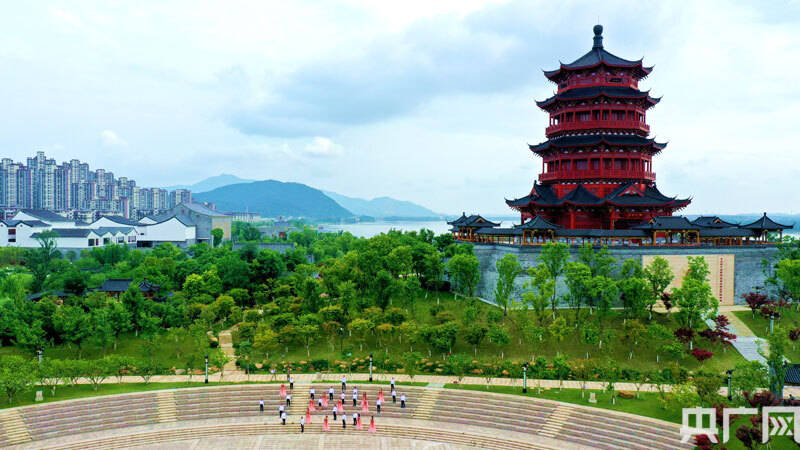 "不忘初心"快闪喜迎建党100周年_吉安