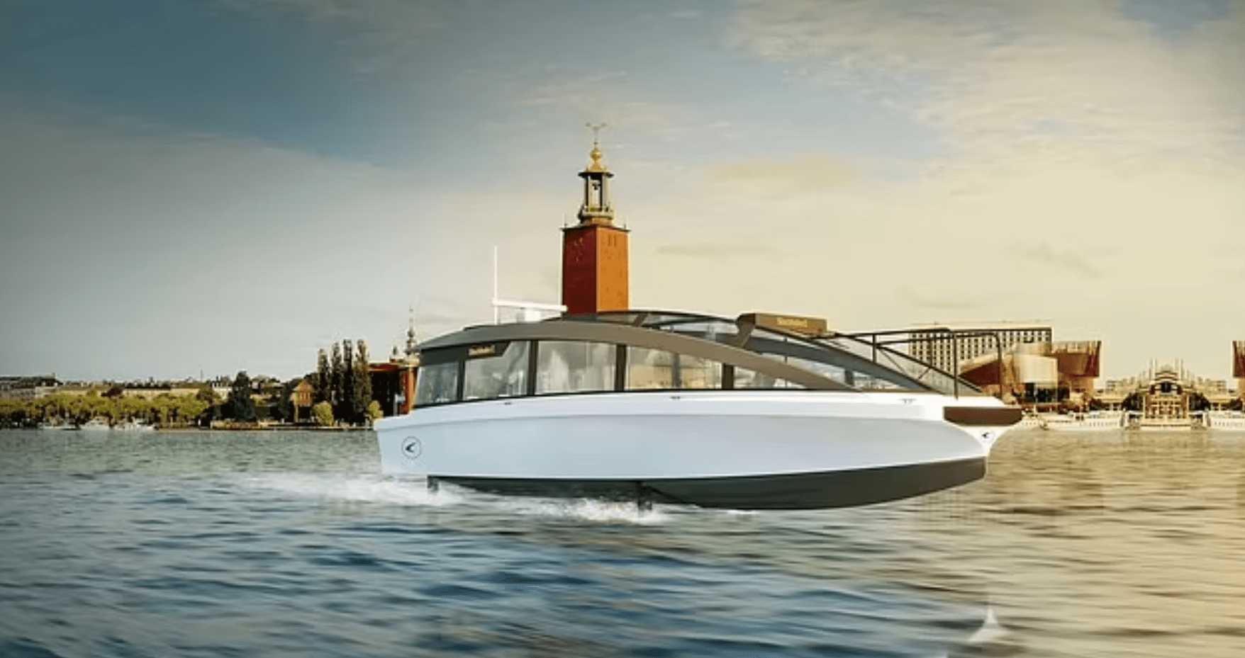 世界第一艘ai水翼电动飞行艇惊艳威尼斯可减少八成水摩擦