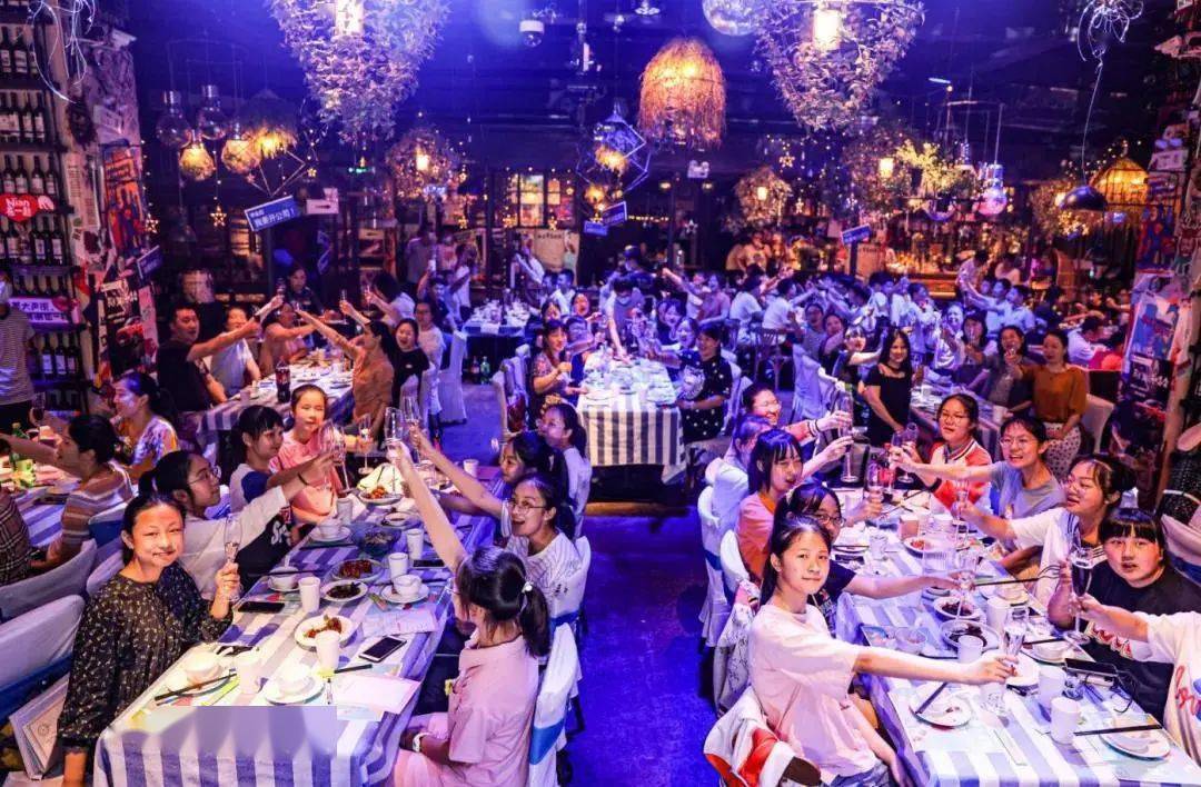 谢师宴不舍与感恩化在不散的宴席里