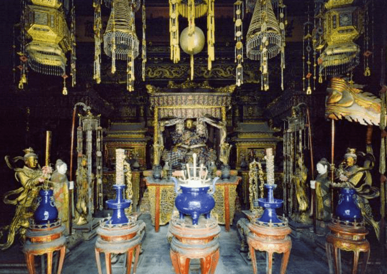 举行盛大的祭祀活动清皇室都会在殿内每逢皇帝寿辰故宫钦安殿内供奉着