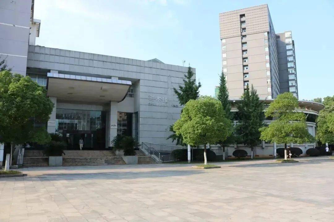 毕业季|有朋自远方来,又赴远方_林科大