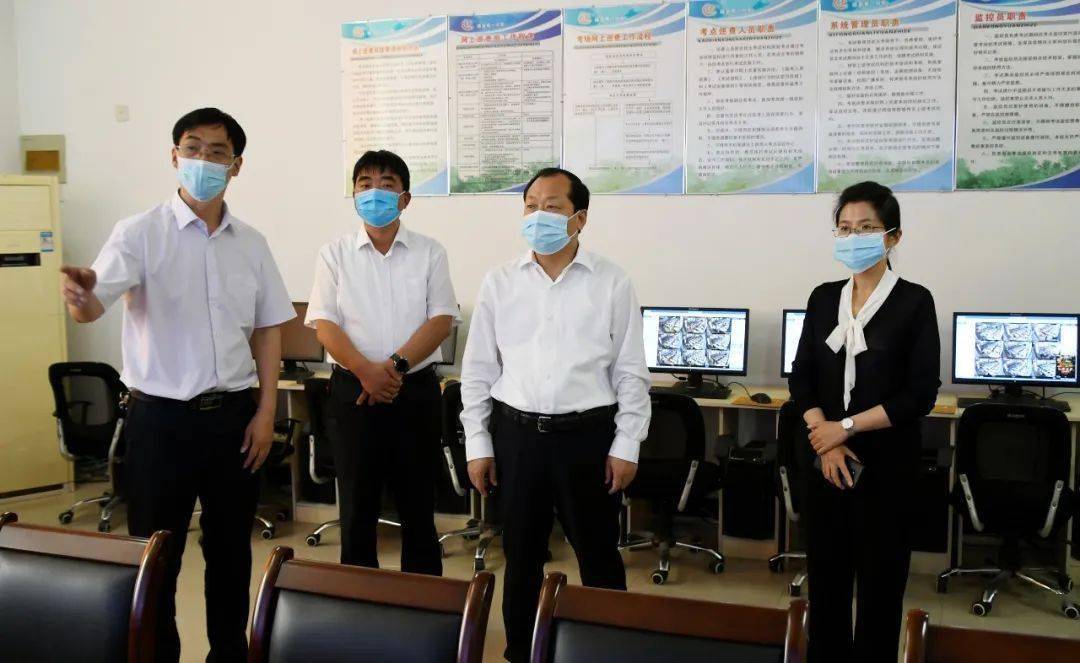 情系磁县学子陈珍礼闫欣欣检查高考准备工作