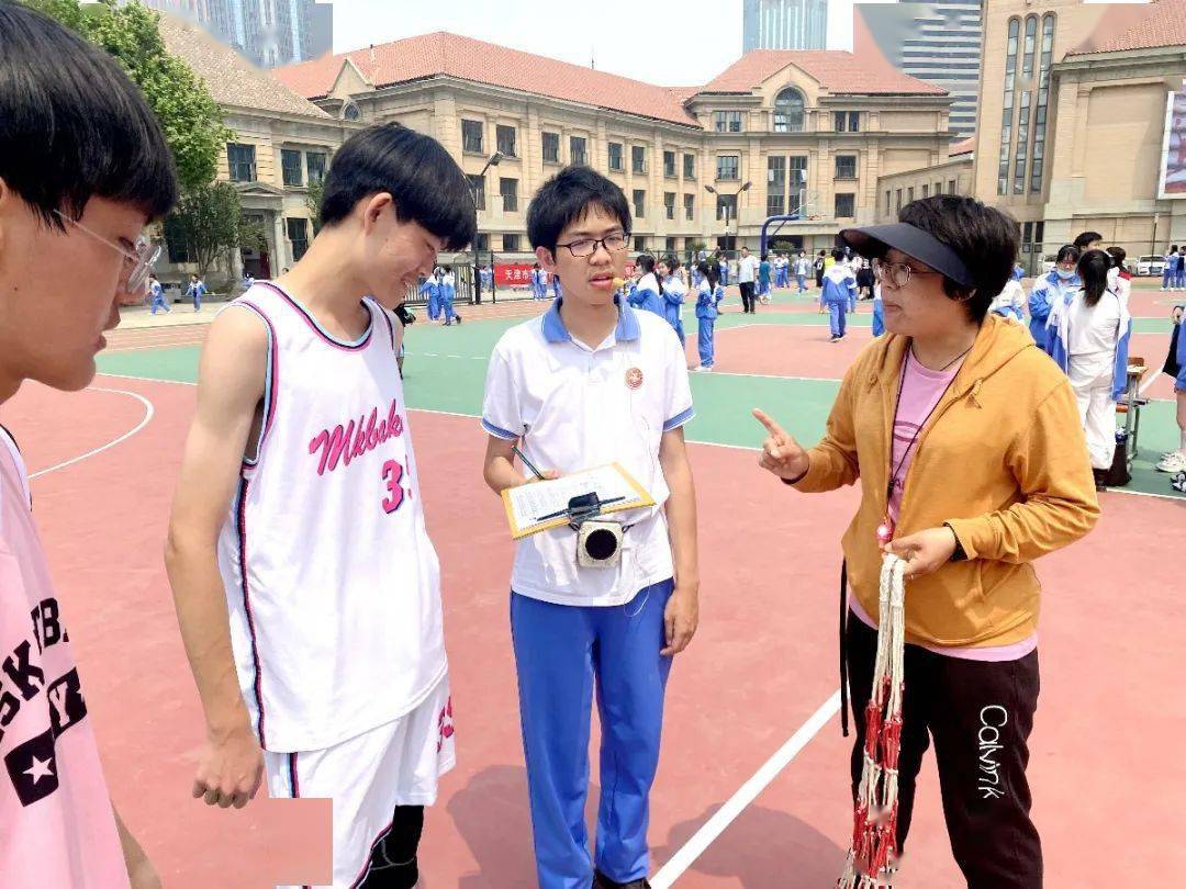 年少多华梦回首亦如曾天津市第二十中学高二篮球联赛报道