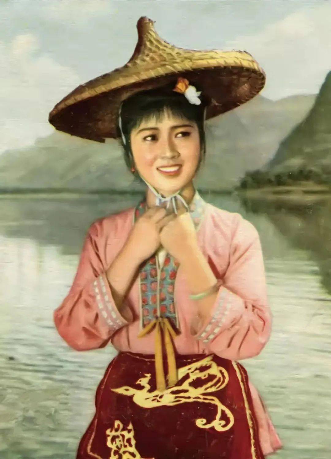 1960老电影《刘三姐》原声插曲《采茶姑娘上茶山》演唱：长影乐团、傅锦华_哔哩哔哩_bilibili