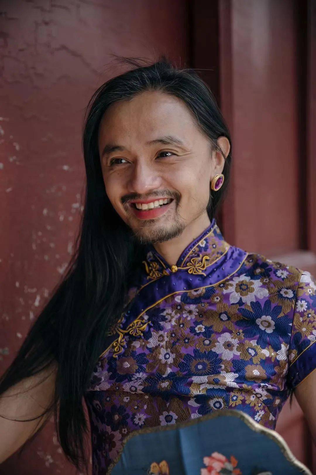 是的我就是那个不男不女的变态