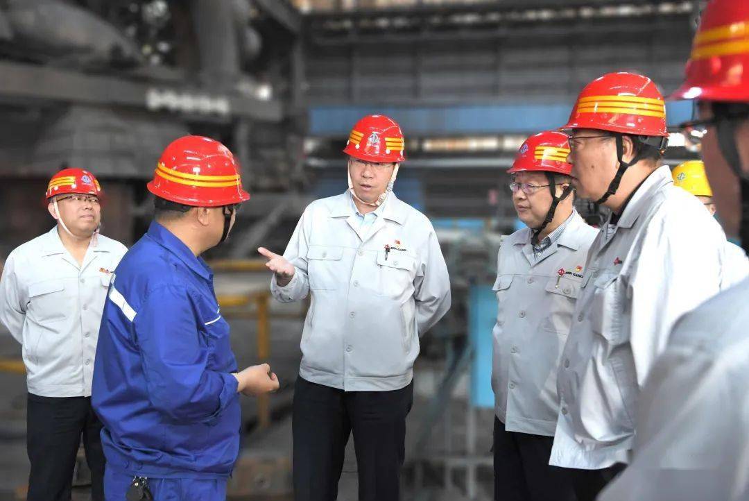 本钢集团党委书记,董事长杨维到板材联检现场慰问调研