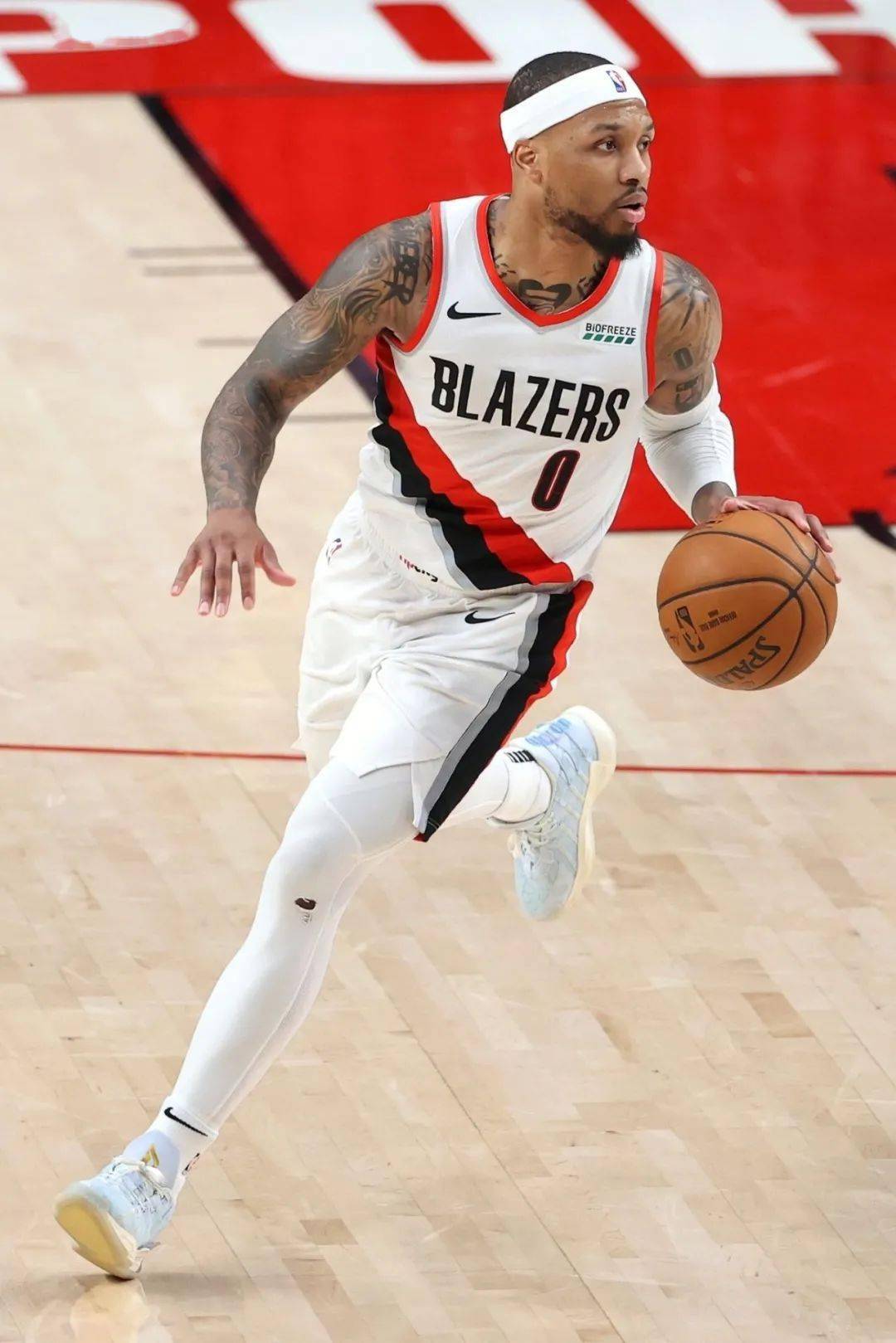 篮球壁纸showtime达米恩利拉德高清壁纸100张