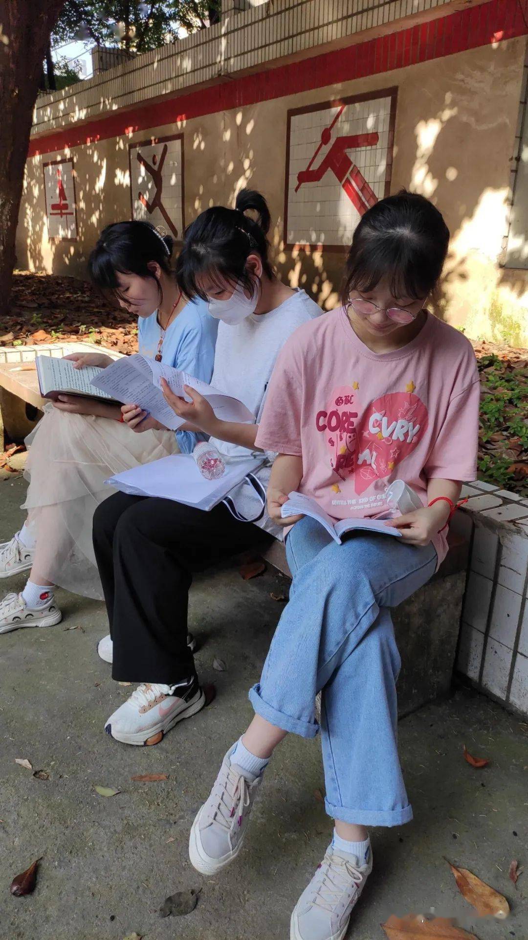 记录美好青春,定格珍贵记忆——华泰中学2021届高三毕业照_学子