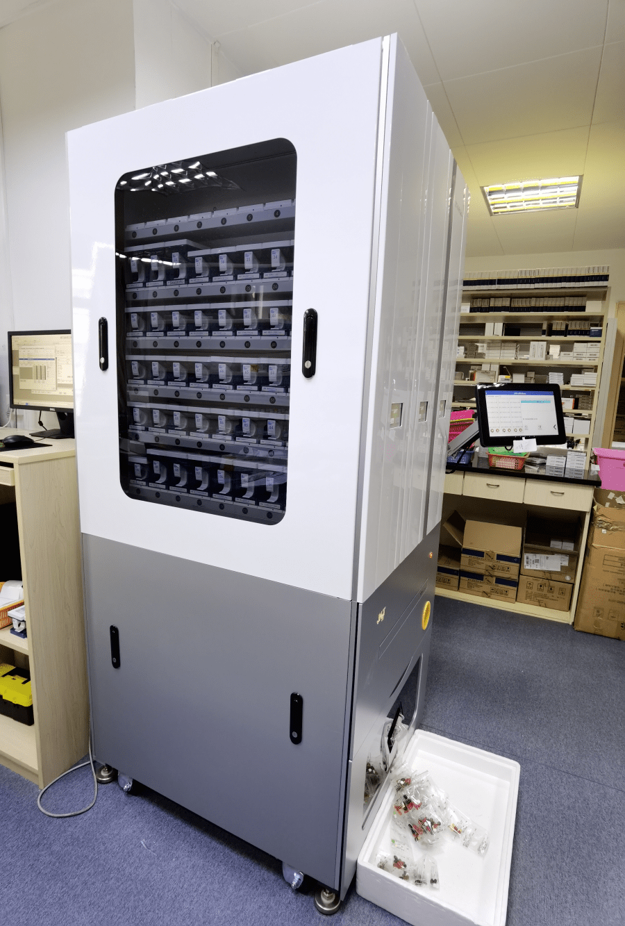 住院患者药品自动分包机与医院his系统连接,智能药盒具有避光,防潮