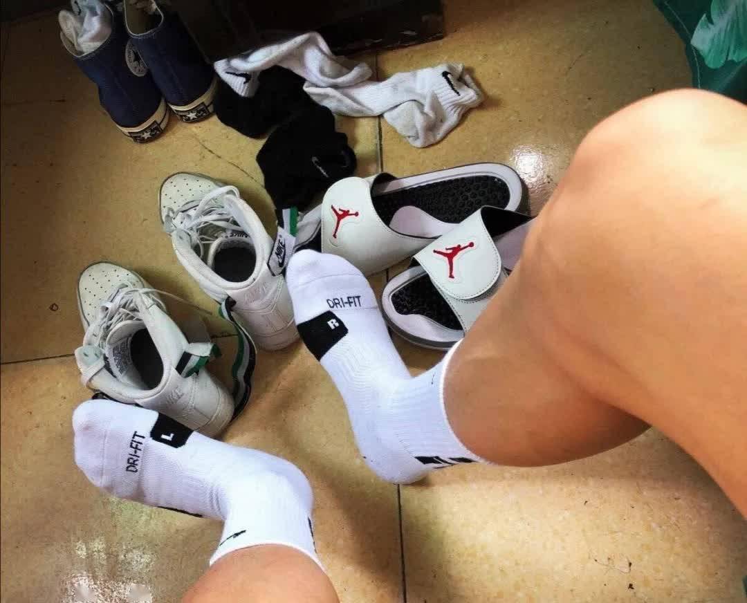 什么样的白袜才能穿出体育生的气质？--MarsBox