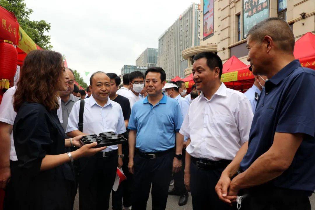 成县代表团参加青岛市城阳区第二十届市民节