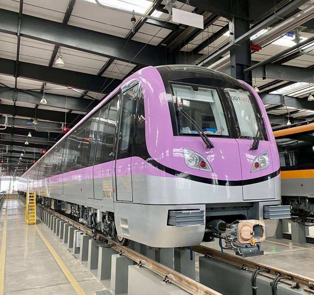 "浦镇造"宁句城际首列车顺利交付 设计时速为135km/h