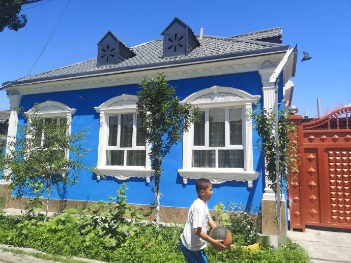 在伊宁老城区转悠流连忘返_伊犁