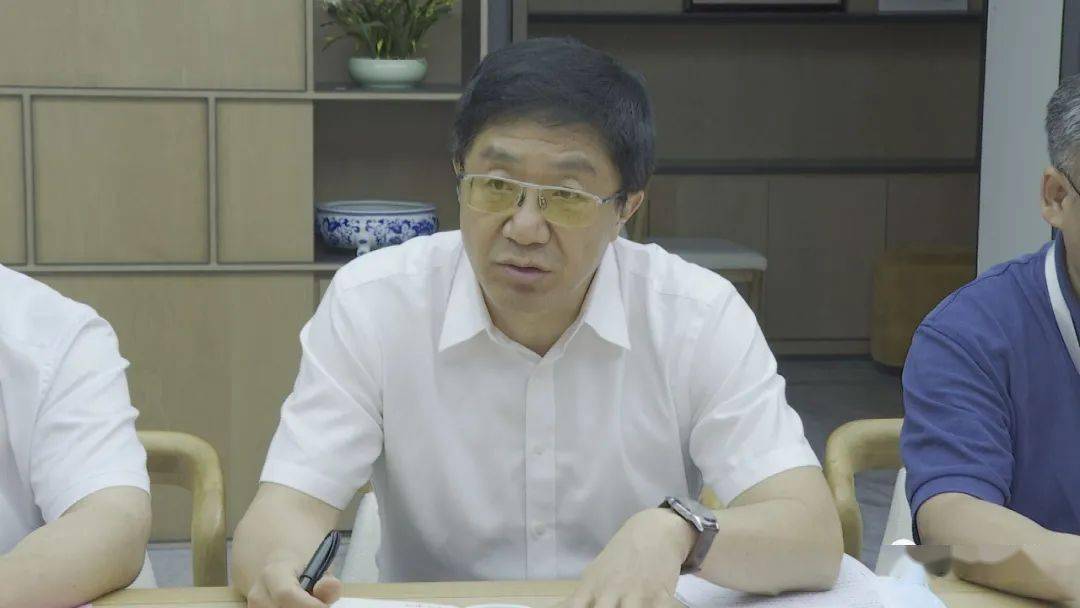 杨云表示,中海油集团作为国有能源企业,面对实现"双碳"目标的新任务