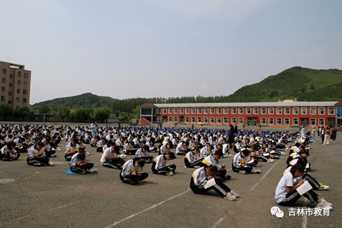 身伴书香路万里腹有诗书气浩然永吉县第三十五中学开展诗词竞赛活动