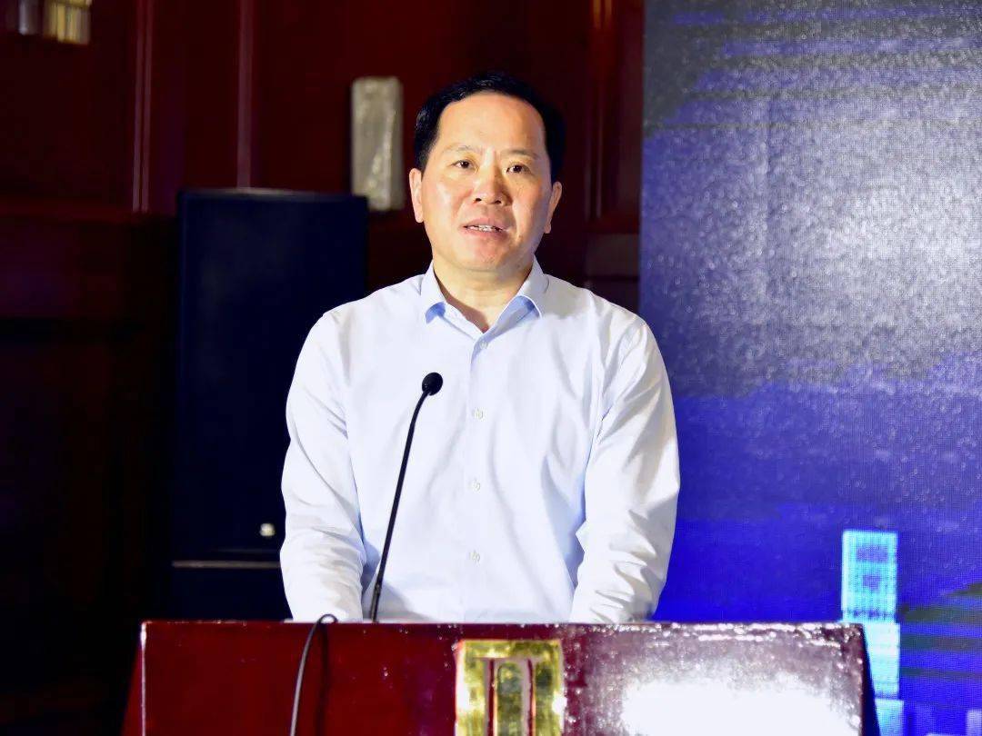 南京航空航天大学与润州区举行校地合作签约活动