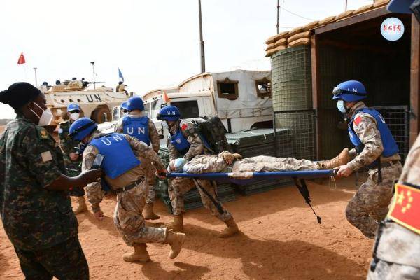 好样的中国蓝盔又双叒被点赞啦