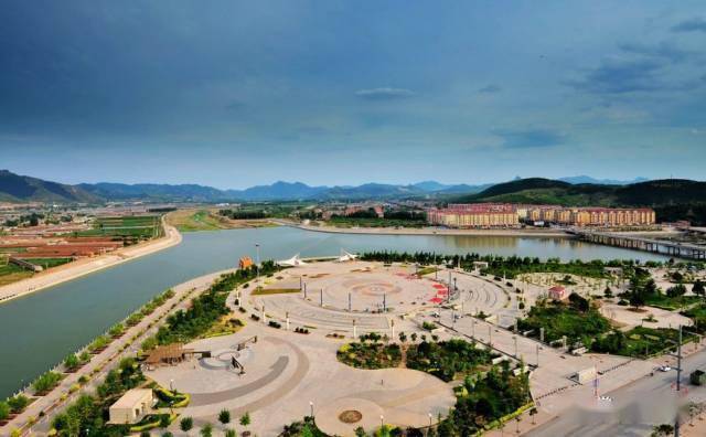 京郊漫城,北国凌源!女神故里,好客凌源,欢迎您!