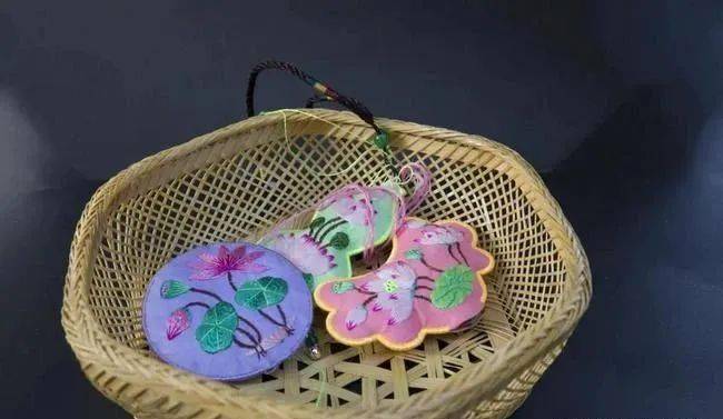 端午粽情甜蜜蜜荷包香飘意绵绵