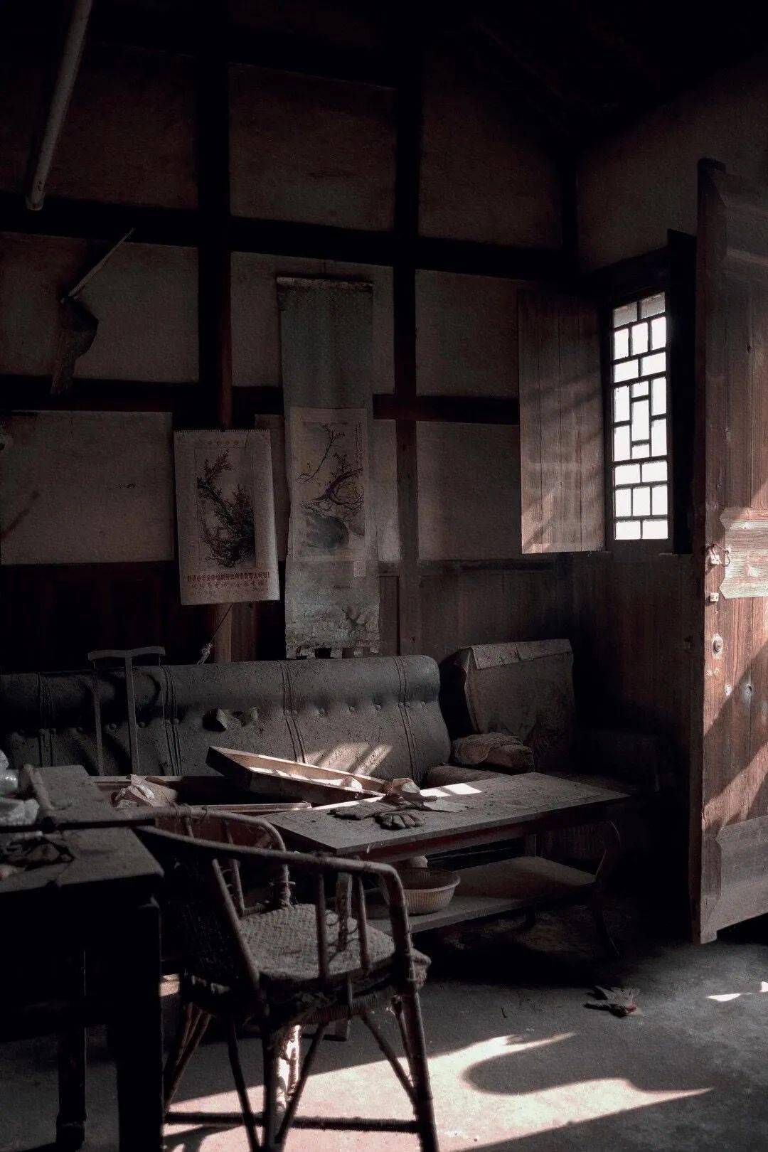 卖掉2000㎡院子后2个闺蜜靠捡破烂开了家海街日记客人从全国各地赶