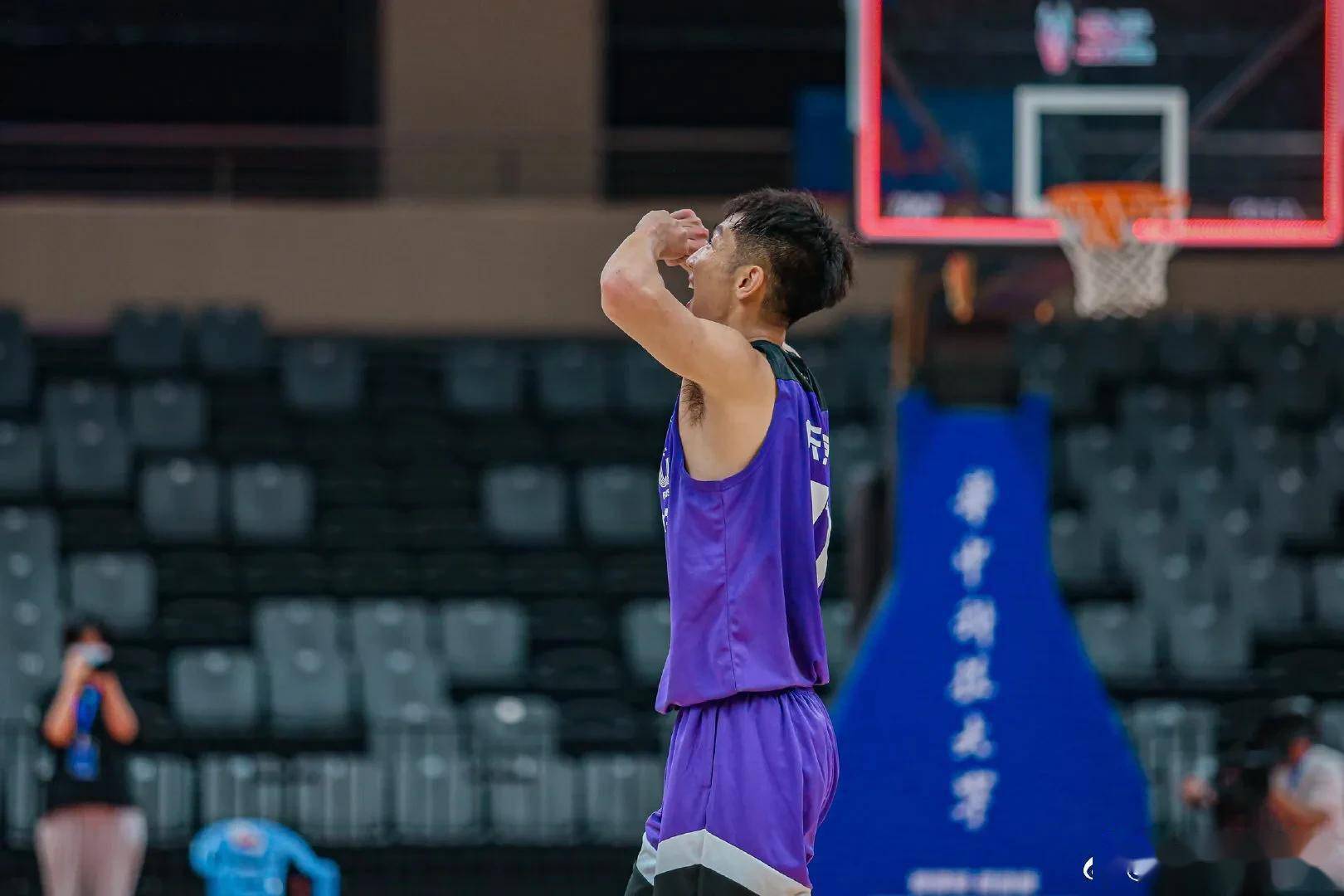 朱昱虎3我认为朱昱虎会成为今年cba选秀的大黑马,选