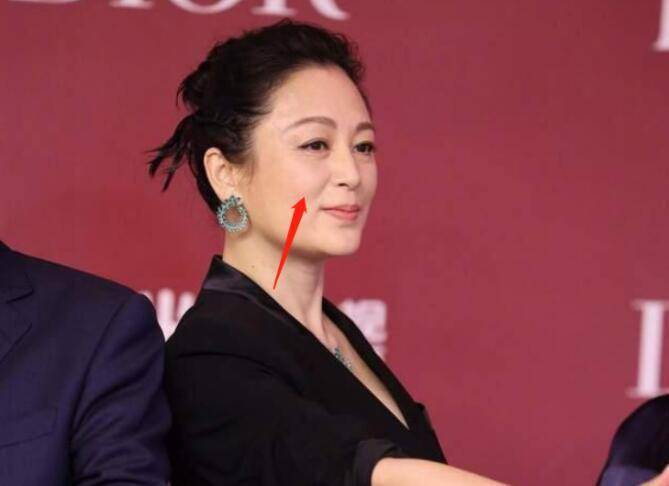 陈红生图身材励志脸部显老,逛超市全程无人识