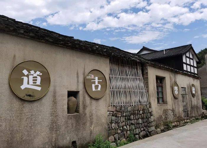 620网红线路走千年盐帮古道清凉踩水十八渡溪水叮咚山峰回转