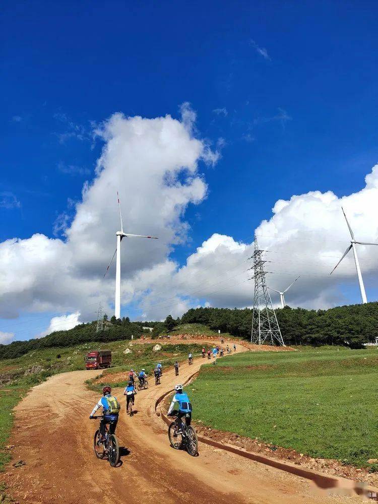 大美曲靖麒麟云