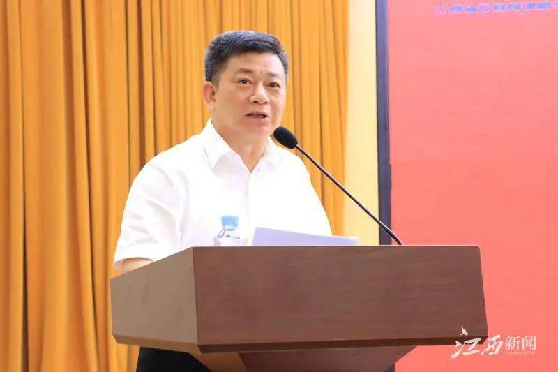 江西省社联一级巡视员朱民安致辞.