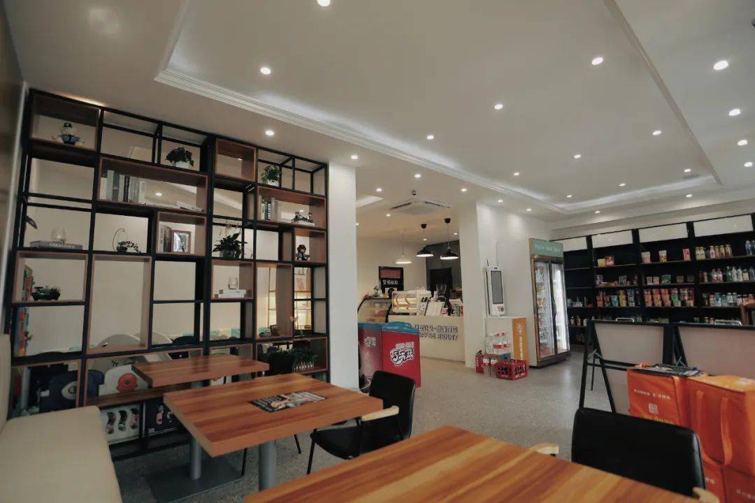 咖啡馆名字取名 604ea4e3f99b467b8a21371c1efc257a.jpeg