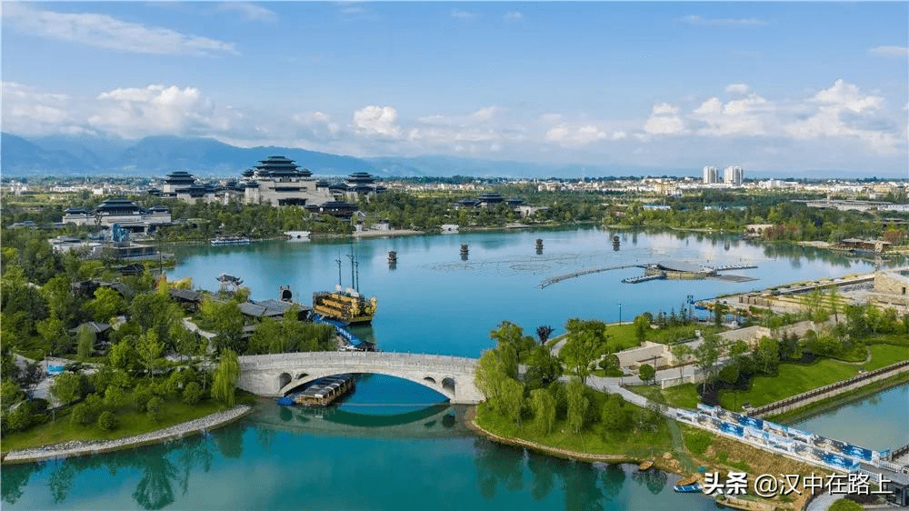 父亲节来临记得来汉中兴汉胜境一起花式炫父吧