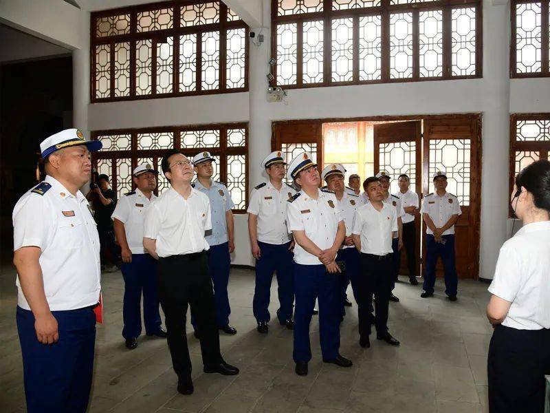 随后,李志坚主任,祁美文书记,任序江常务副县长和全体人员共同参观了