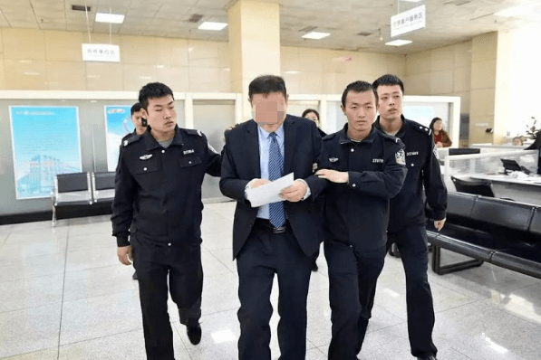 法警的排名_女法警(2)