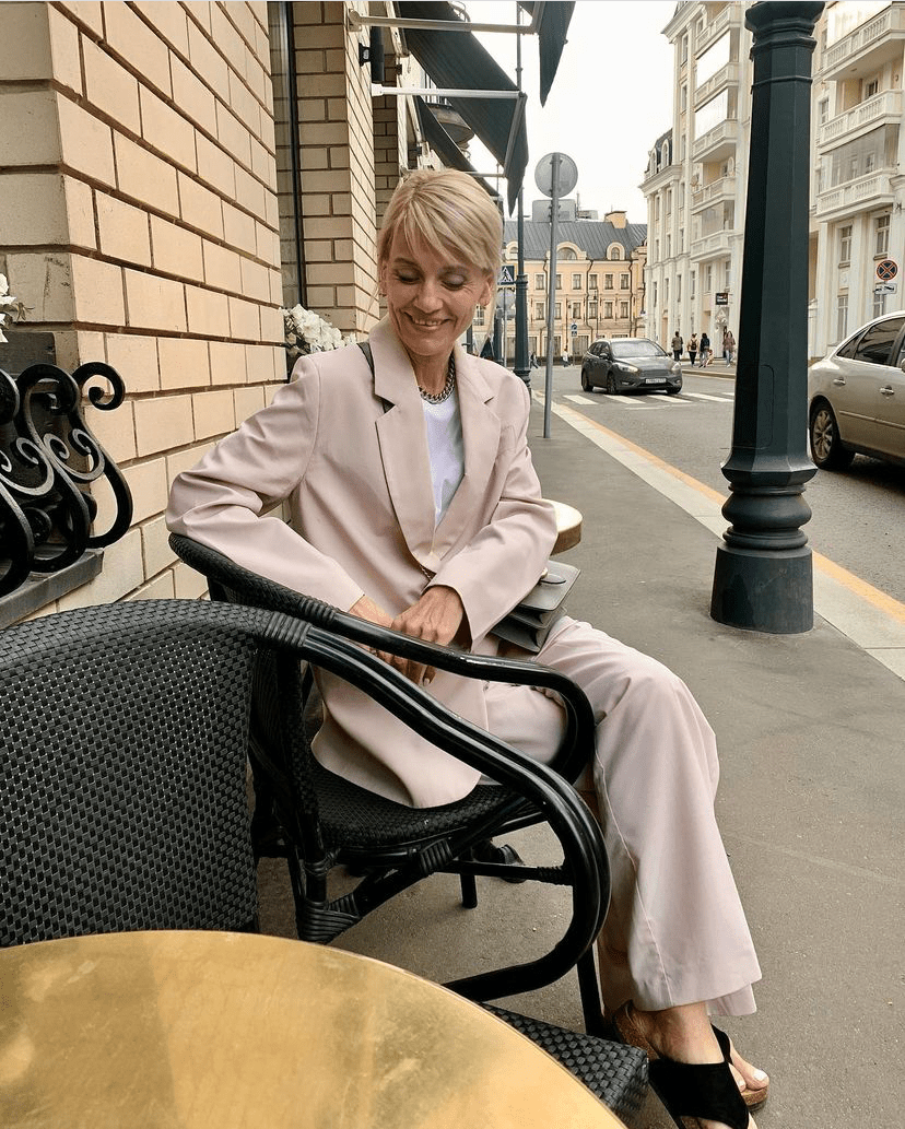 这位俄罗斯妈妈教会女儿们漂亮的法则更分享生活的真谛