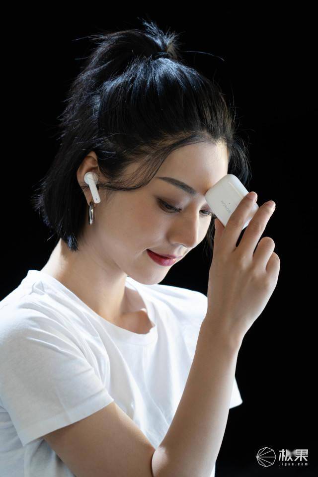 降噪耳机连战100张黑胶唱片!穿越百老汇剧院,大波耳朵福利来了