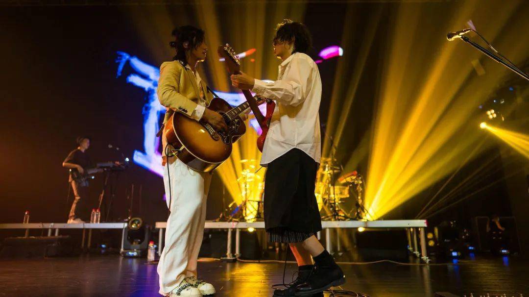 速写croquis 旅行团乐队 感知 深度 与 温度