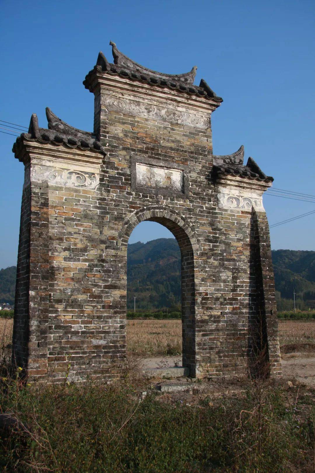 从美景到美食,龙门这个森林小镇,来了就不想走!