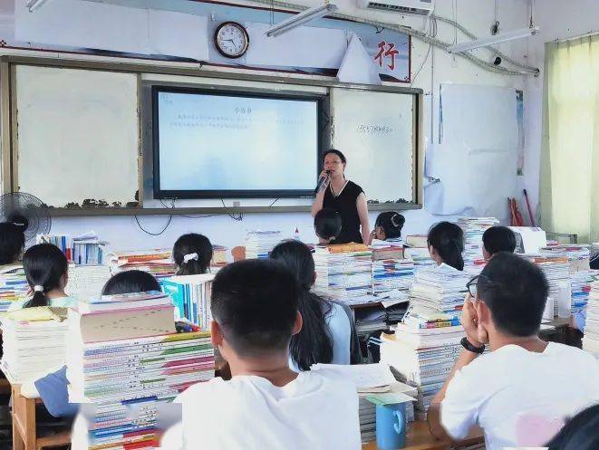 榕江一中崇义中学渭源一中栾川实验都安瑶中都安高中展开阶段///耳边