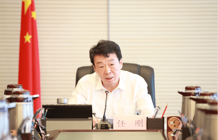 任刚严惩环境违法推动生态治理常态长效