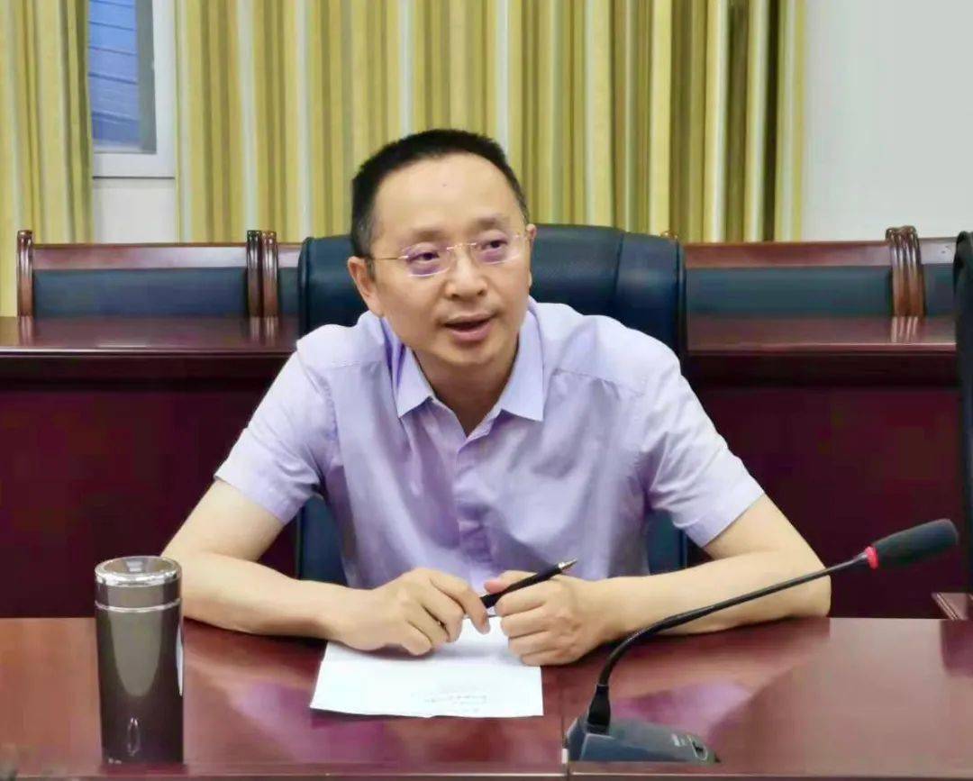 莫怀学四不两直暗访督导乡镇换届工作