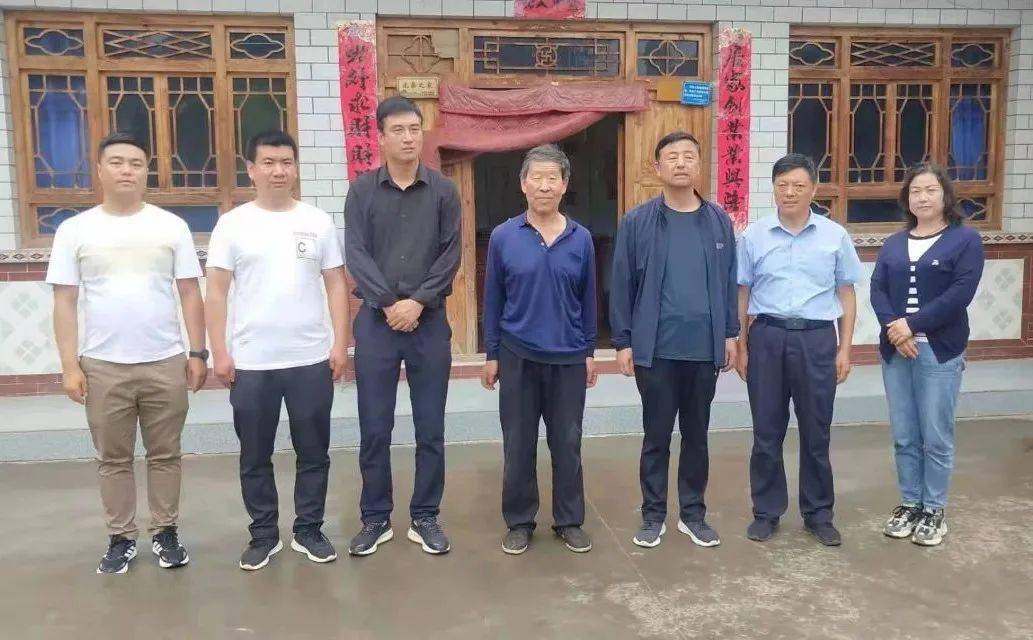 【蒿林动态】县退役军人事务局副局长陈国强一行深入蒿林乡走访慰问