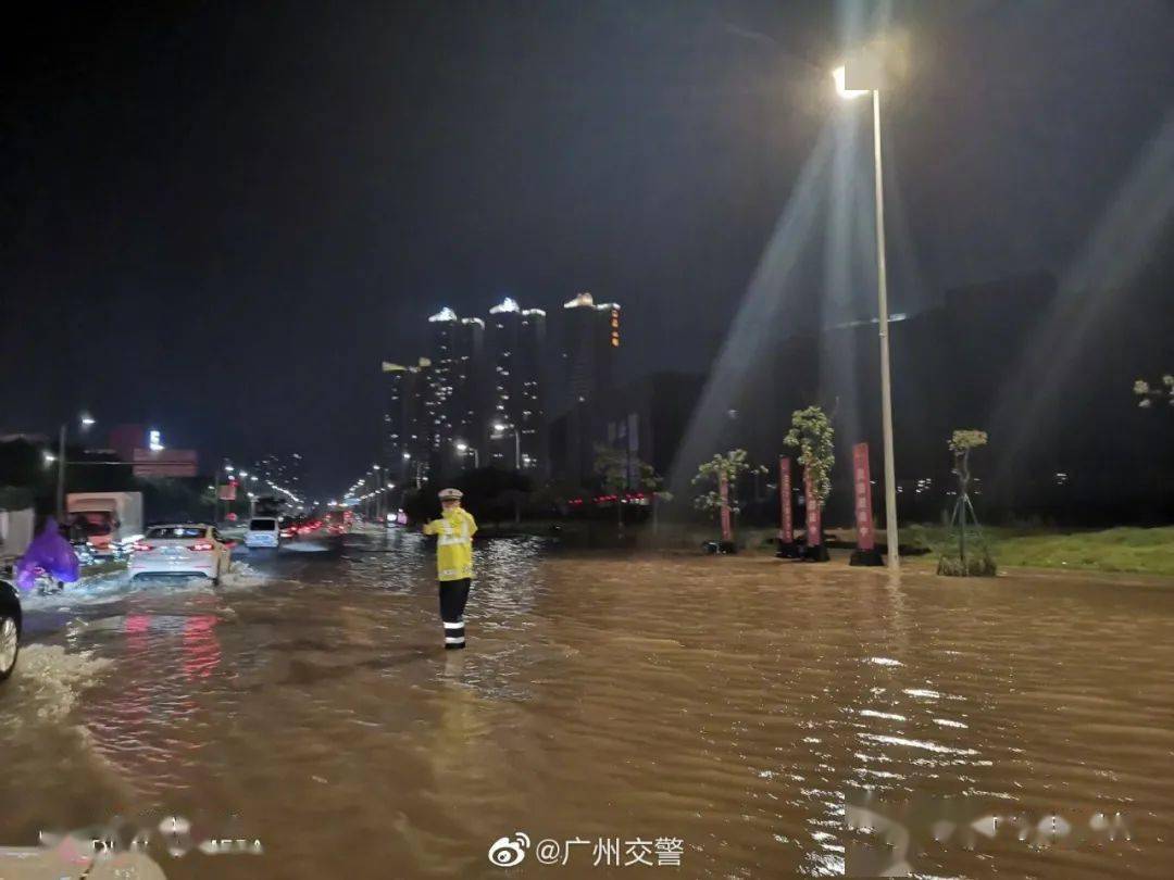 包含华北20日起迎今年来最强降雨，为何一到「七下八上」雨水就变多？暴雨天气如何避险？的词条-第1张图片-鲸幼网