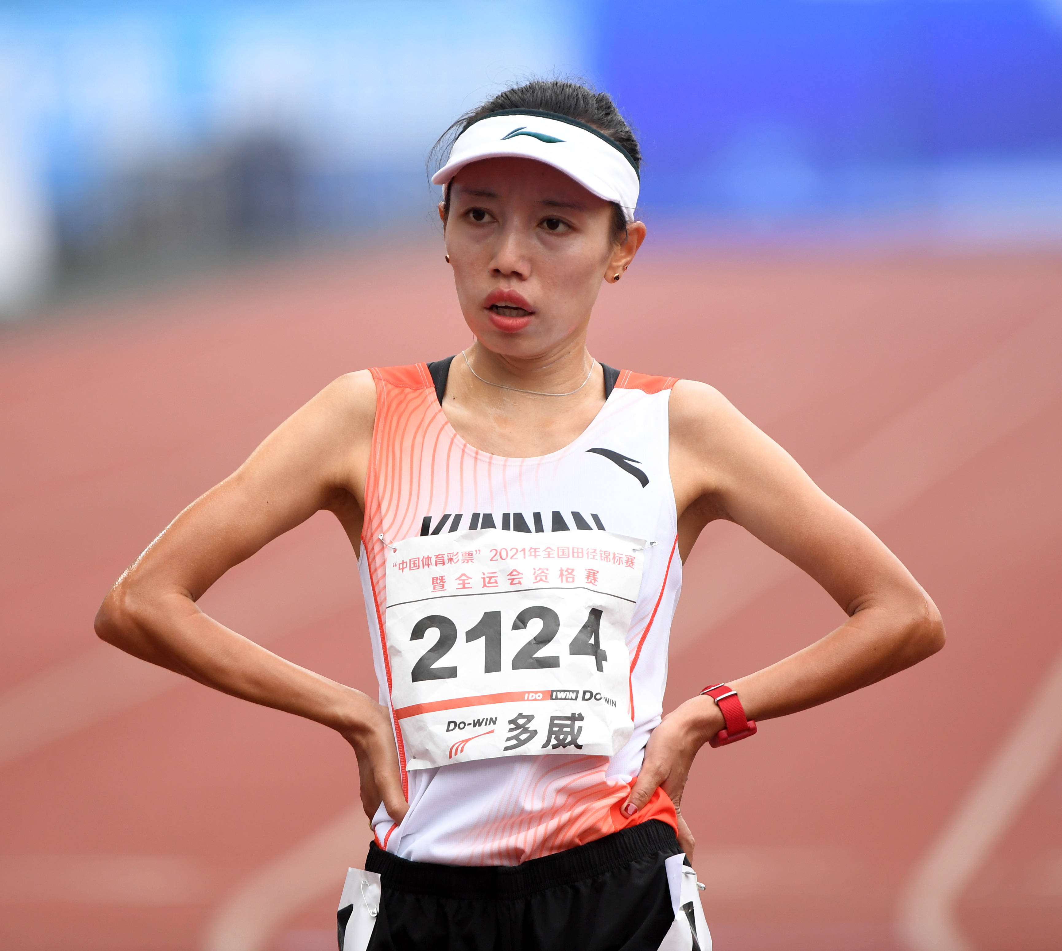 田径——全国锦标赛:王开丽获女子10000米冠军